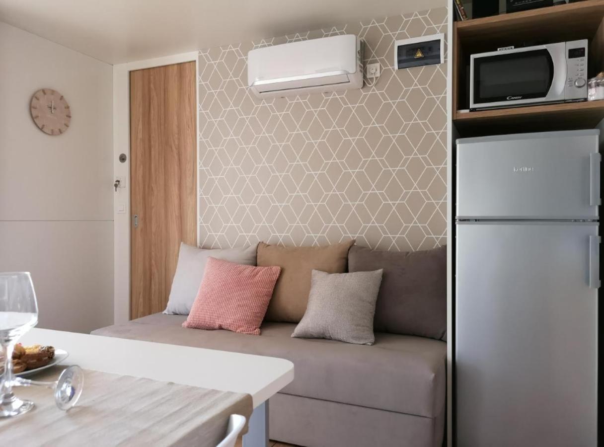 J & R Mobile Homes Biograd Na Moru Exterior photo