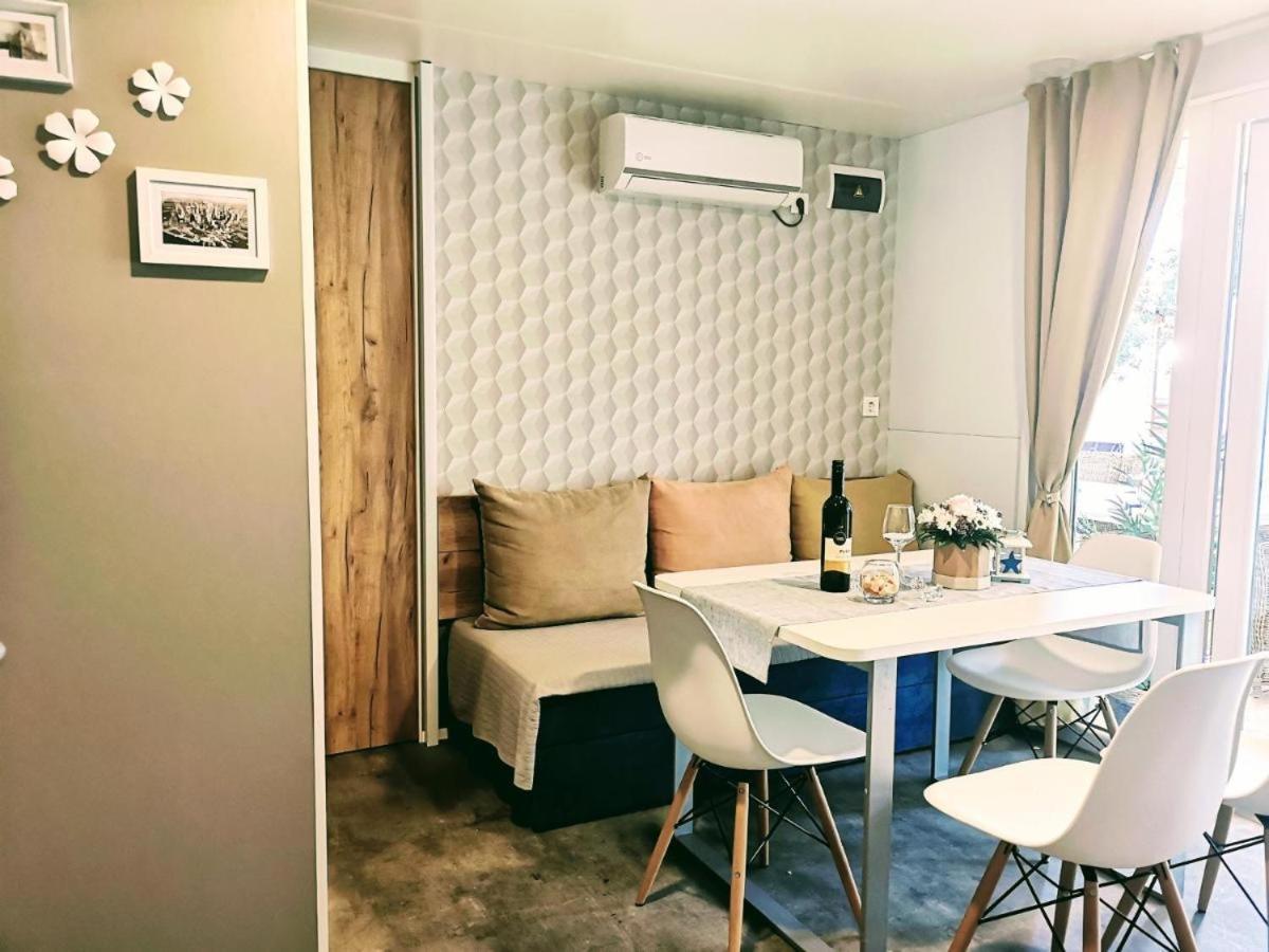 J & R Mobile Homes Biograd Na Moru Exterior photo